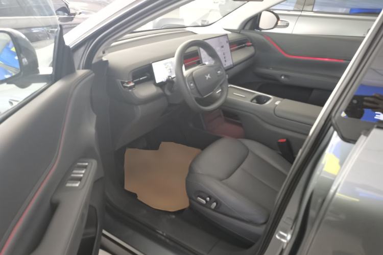 Used XPeng G6 2025 625 Long-Range Max Flagship Edition Driver Seat
