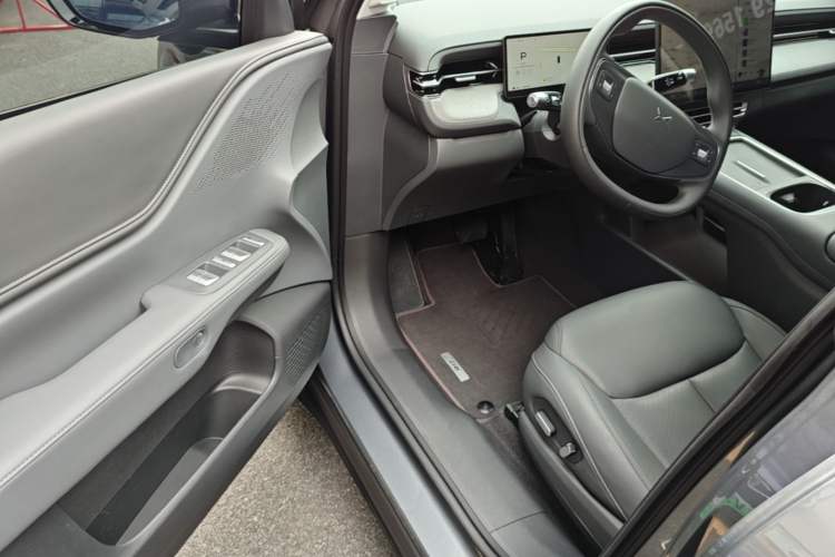 Used XPeng G6 2025 625 Long-Range Max Tech Edition Driver Seat