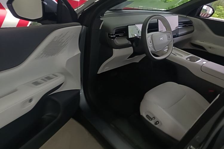 Used XPeng G6 2025 625 Long-Range Max Flagship Edition Driver Seat