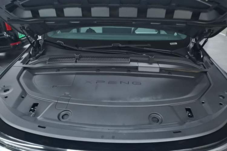 Used XPeng G6 2025 625 Long-Range Max Tech Edition Engine Bay