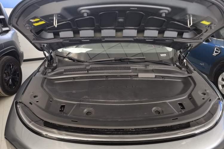Used XPeng G6 2025 625 Long-Range Max Flagship Edition Engine Bay