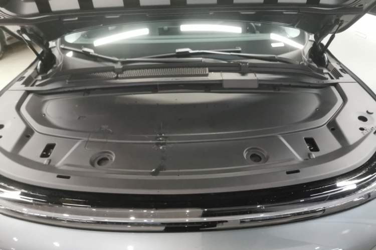 Used XPeng G6 2025 625 Long-Range Max Flagship Edition Engine Bay