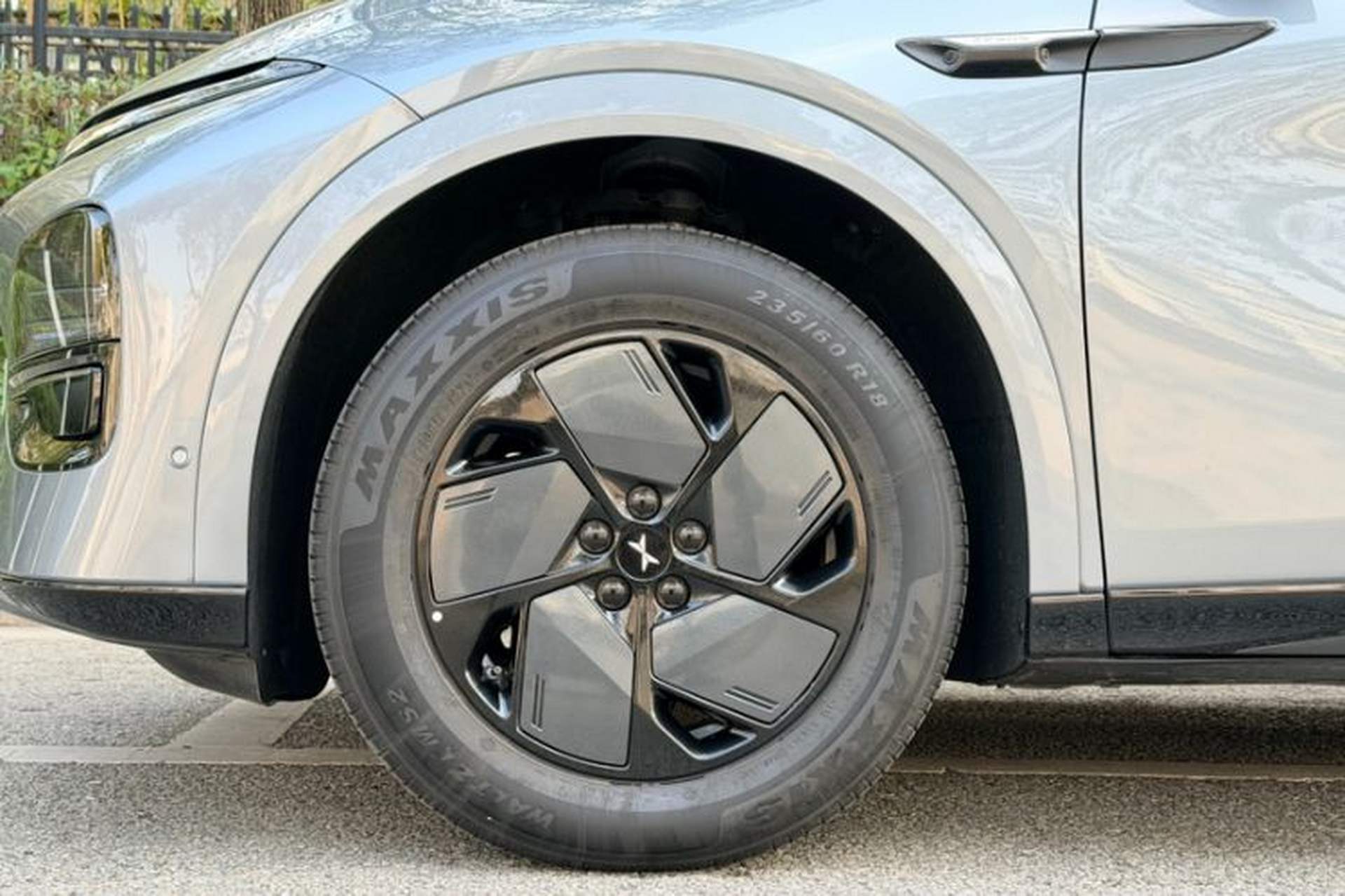 Used XPeng G6 2025 625 Long-Range Max Flagship Edition Exterior 4