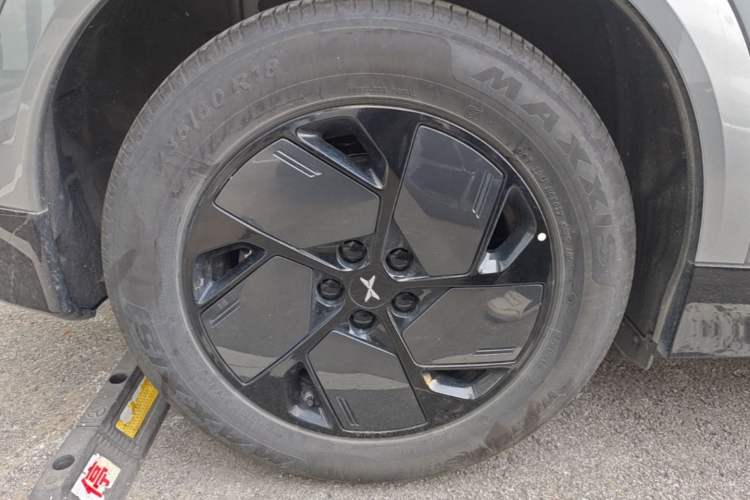 Used XPeng G6 2025 625 Long-Range Max Flagship Edition Exterior 5