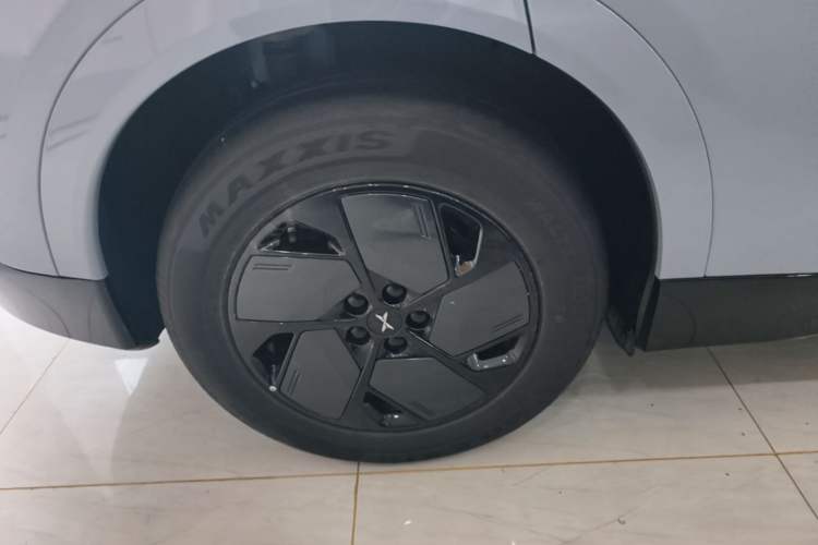 Used XPeng G6 2025 625 Long-Range Max Flagship Edition Exterior 5