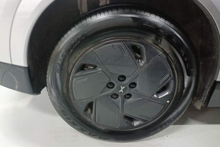 Used XPeng G6 2025 625 Long-Range Max Flagship Edition Exterior 5