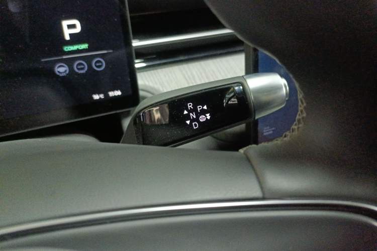 Used XPeng G6 2025 625 Long-Range Max Flagship Edition Gear Lever