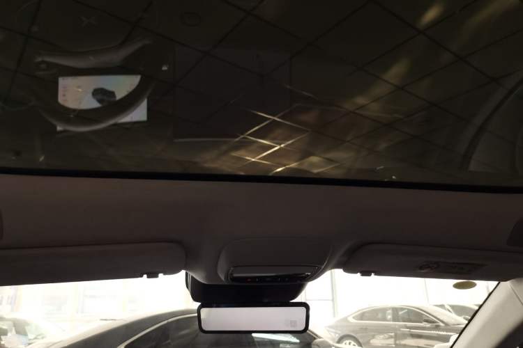 Used XPeng G6 2025 625 Long-Range Max Flagship Edition Headliner