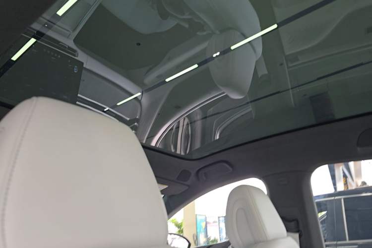 Used XPeng G6 2025 625 Long-Range Max Flagship Edition Headliner