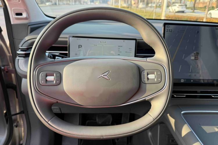 Used XPeng G6 2025 625 Long-Range Max Flagship Edition Interior 2