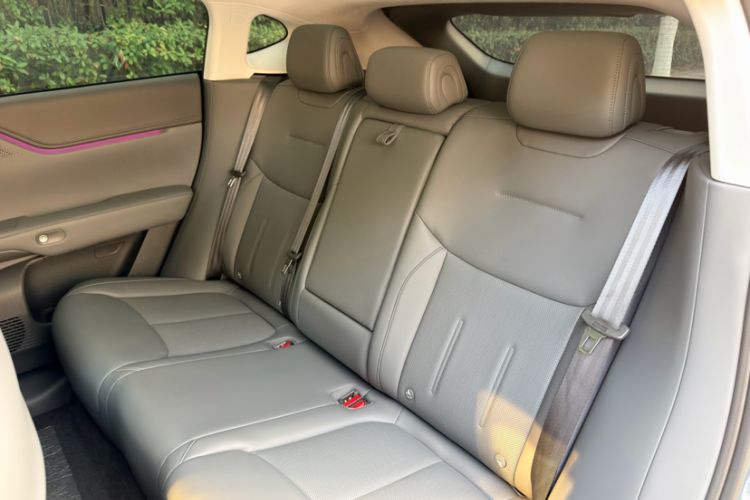 Used XPeng G6 2025 625 Long-Range Max Flagship Edition Interior 2