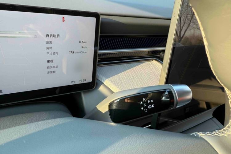 Used XPeng G6 2025 625 Long-Range Max Flagship Edition Interior 4