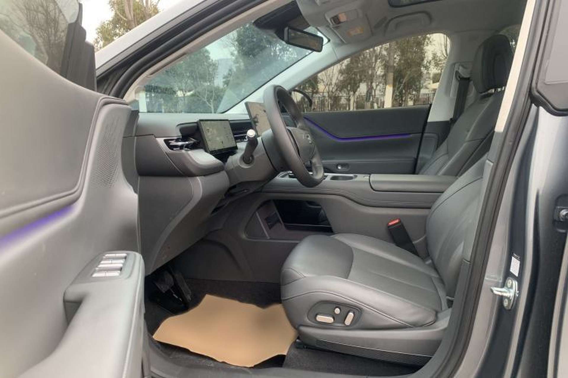 Used XPeng G6 2025 625 Long-Range Max Flagship Edition Interior 5
