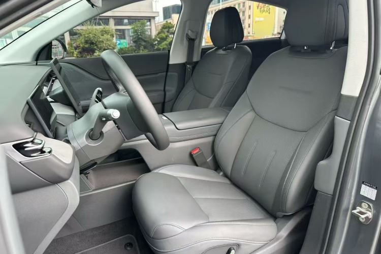 Used XPeng G6 2025 625 Long-Range Max Tech Edition Left Front Seat