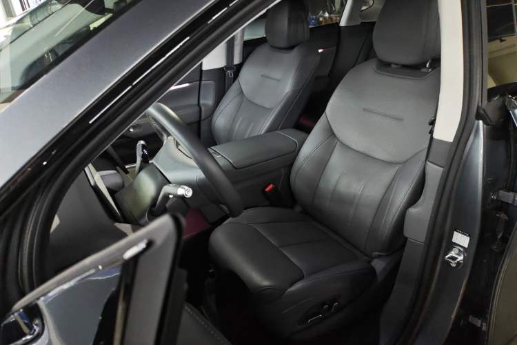 Used XPeng G6 2025 625 Long-Range Max Flagship Edition Left Front Seat