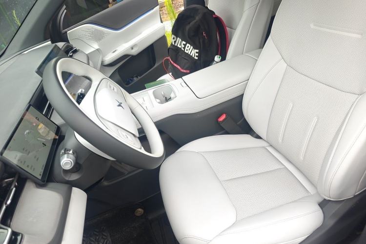 Used XPeng G6 2025 625 Long-Range Max Tech Edition Left Front Seat
