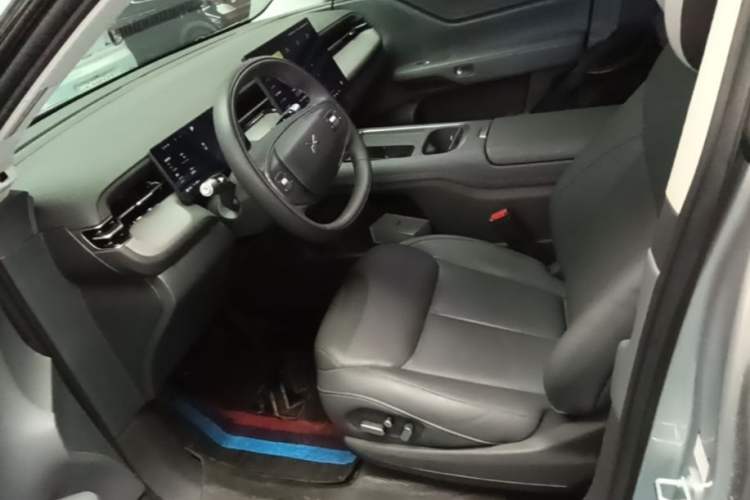 Used XPeng G6 2025 625 Long-Range Max Flagship Edition Left Front Seat