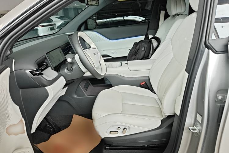 Used XPeng G6 2025 625 Long-Range Max Flagship Edition Left Front Seat