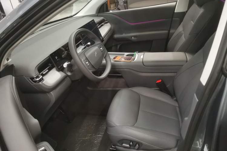Used XPeng G6 2025 625 Long-Range Max Flagship Edition Left Front Seat