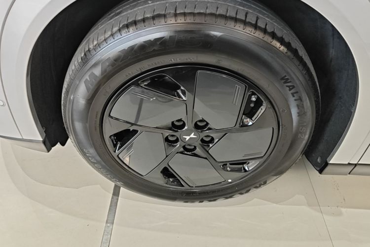 Used XPeng G6 2025 625 Long-Range Max Flagship Edition Left Front Wheel Hub