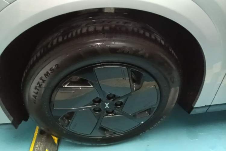 Used XPeng G6 2025 625 Long-Range Max Flagship Edition Left Front Wheel Hub