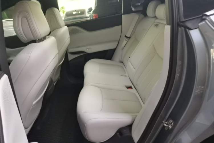 Used XPeng G6 2025 625 Long-Range Max Tech Edition Left Rear Seat