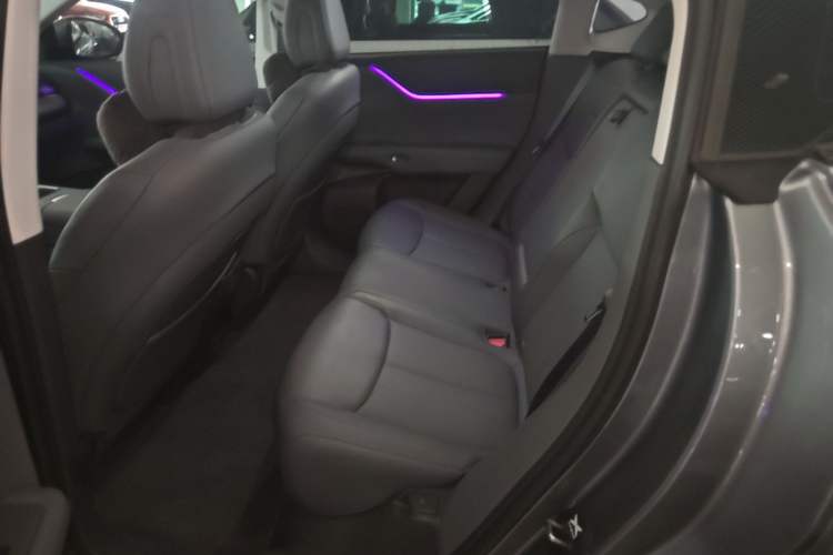 Used XPeng G6 2025 625 Long-Range Max Tech Edition Left Rear Seat