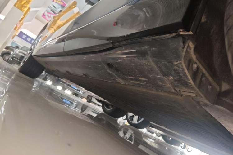 Used XPeng G6 2025 625 Long-Range Max Tech Edition Left Side Sill