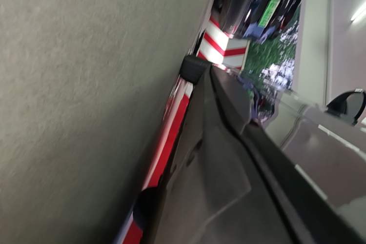Used XPeng G6 2025 625 Long-Range Max Flagship Edition Left Side Sill