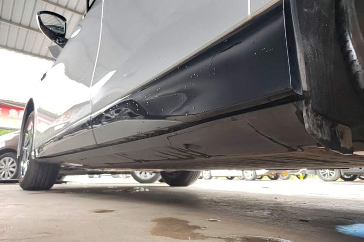 Used XPeng G6 2025 625 Long-Range Max Flagship Edition Left Side Sill