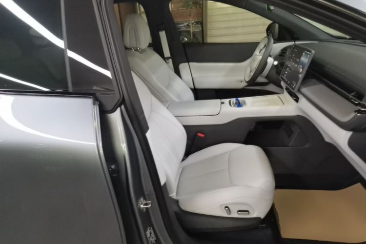 Used XPeng G6 2025 625 Long-Range Max Tech Edition Right Front Seat