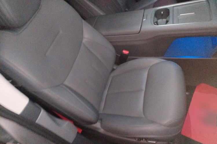Used XPeng G6 2025 625 Long-Range Max Flagship Edition Right Front Seat