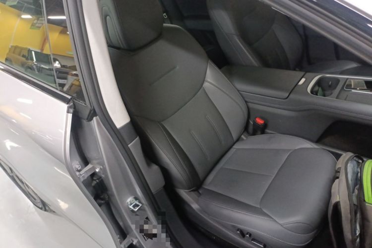 Used XPeng G6 2025 625 Long-Range Max Flagship Edition Right Front Seat