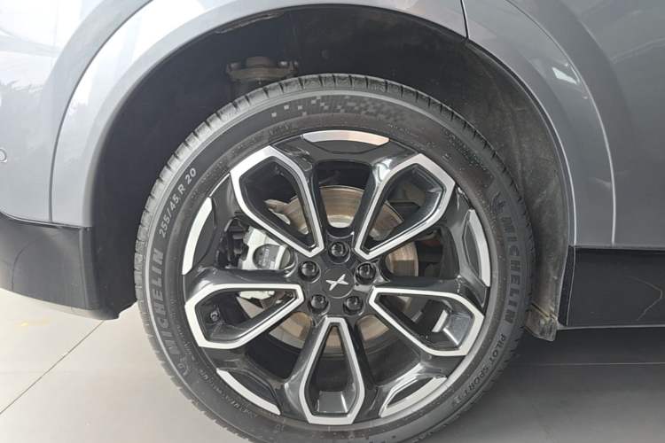 Used XPeng G6 2025 625 Long-Range Max Flagship Edition Right Rear Wheel Hub