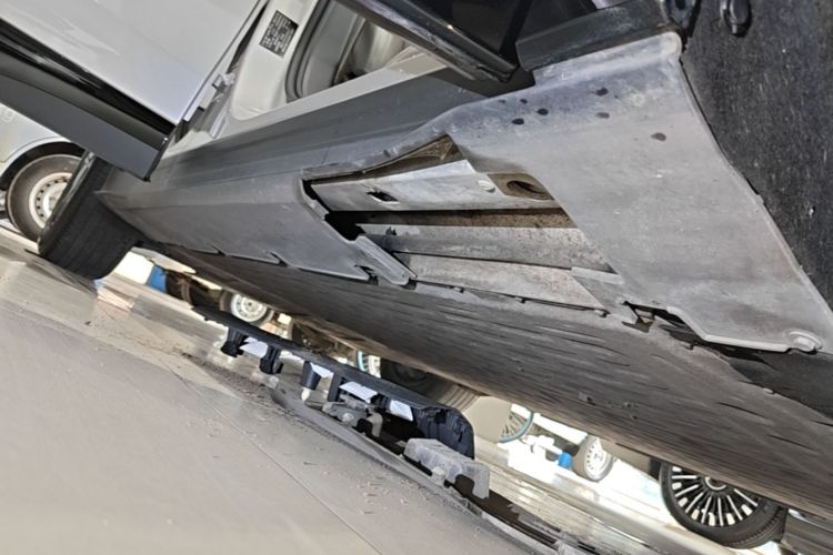 Used XPeng G6 2025 625 Long-Range Max Flagship Edition Right Side Sill
