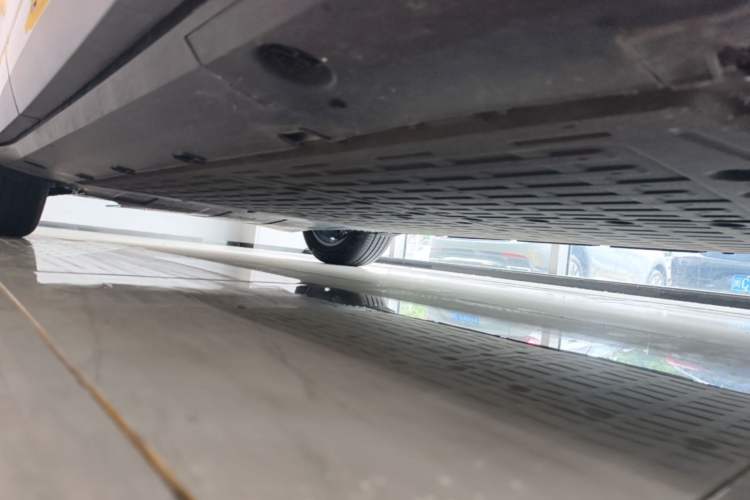 Used XPeng G6 2025 625 Long-Range Max Flagship Edition Right Side Sill