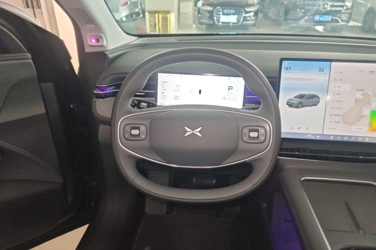 Used XPeng G6 2025 625 Long-Range Max Tech Edition Steering Wheel