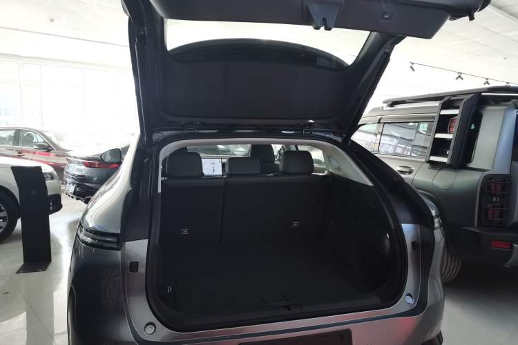 Used XPeng G6 2025 625 Long-Range Max Flagship Edition Trunk