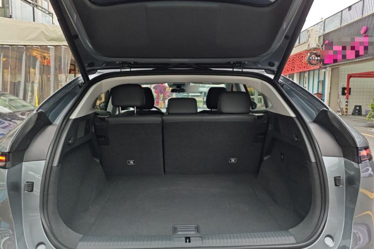Used XPeng G6 2025 625 Long-Range Max Tech Edition Trunk