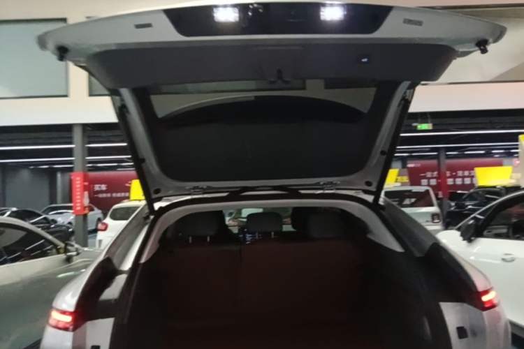 Used XPeng G6 2025 625 Long-Range Max Flagship Edition Trunk