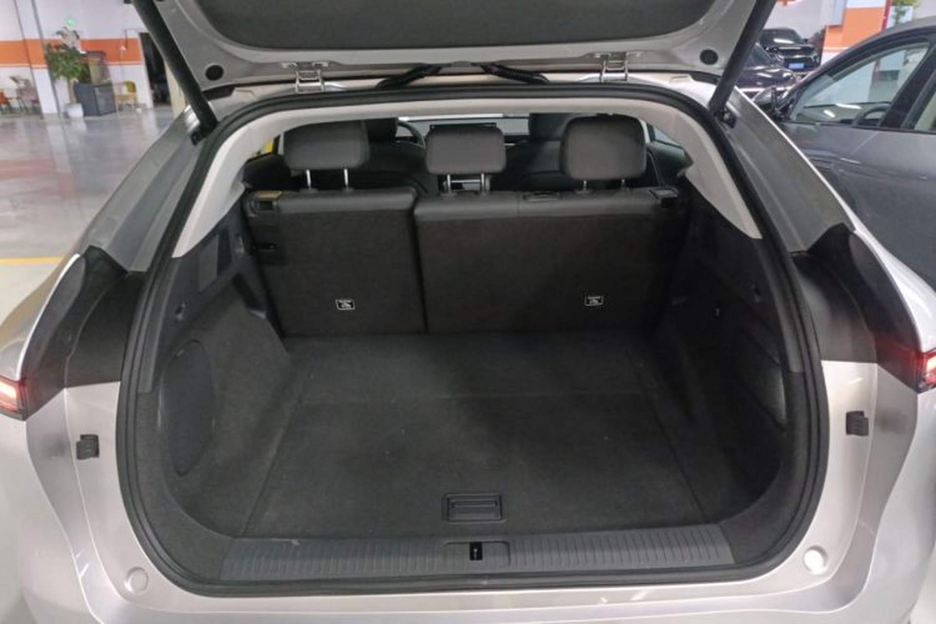 Used XPeng G6 2025 625 Long-Range Max Flagship Edition Trunk