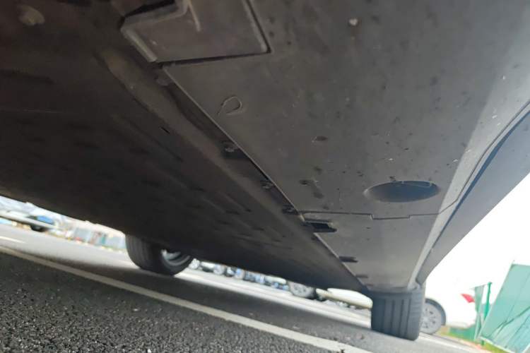 Used XPeng G6 2025 625 Long-Range Max Flagship Edition Chassis Front Left