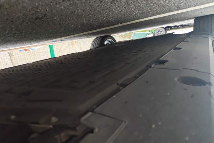 Used XPeng G6 2025 625 Long-Range Max Flagship Edition Chassis Front Right