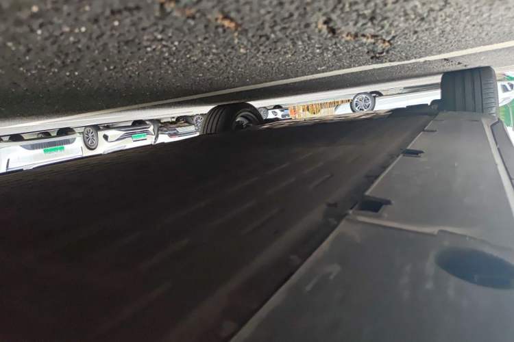 Used XPeng G6 2025 625 Long-Range Max Flagship Edition Chassis Rear Left