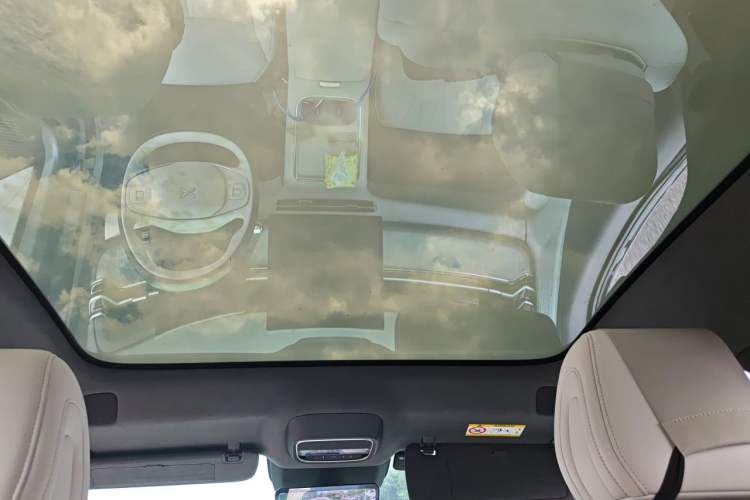 Used XPeng G6 2025 625 Long-Range Max Flagship Edition Headliner