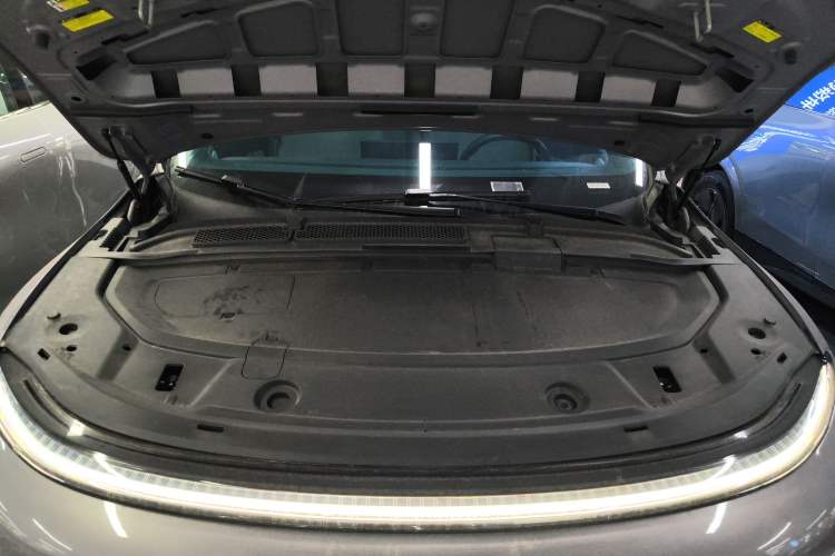 Used XPeng G6 2025 625 Long-Range Max Flagship Edition Engine Bay