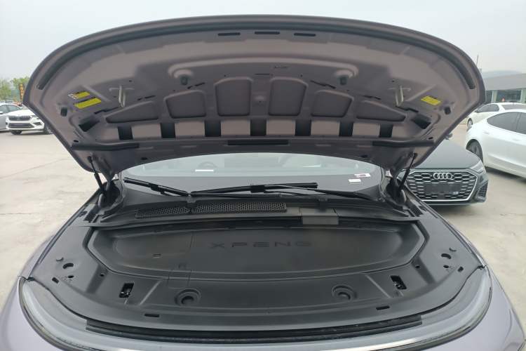 Used XPeng G6 2025 625 Long-Range Max Flagship Edition Engine Bay