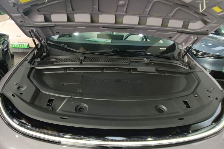 Used XPeng G6 2025 625 Long-Range Max Flagship Edition Engine Bay