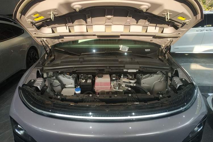 Used XPeng G6 2025 625 Long-Range Max Flagship Edition Engine Bay