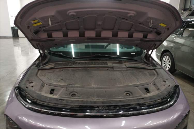 Used XPeng G6 2025 625 Long-Range Max Flagship Edition Engine Bay